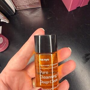 Ma:nyo Pure Cleansing Oil